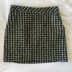 Mango Black, Green and Beige Tweed Mini Skirt with pockets. Size small.